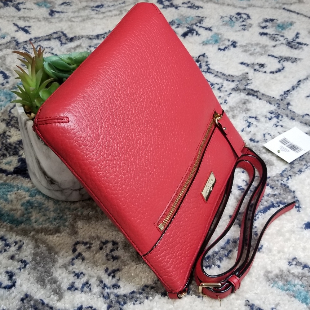 š„LAST ONEš„ Kate Spade Rima Crossbody in Red - Picture 6 of 7